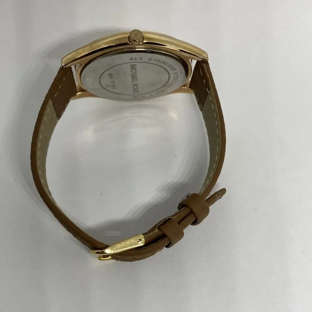 Michael Kors Runway MK3197 Unisex Brown Leather Analog Dial Quartz Watch EY315